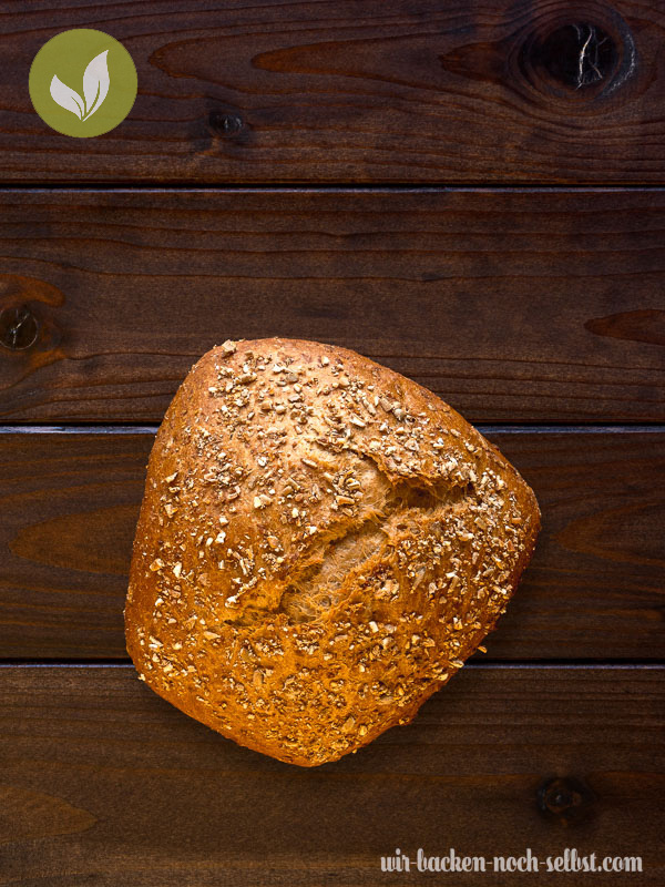 Schwarzbrot-brötchen